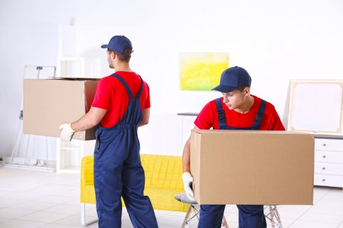 Man and van moving items in Knightsbridge with local street access