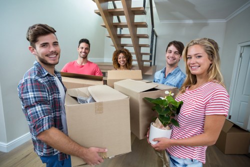 Furniture delivery and moving assistance in Knightsbridge