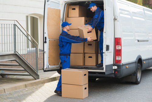 Moving truck service in Knightsbridge for local residential moves