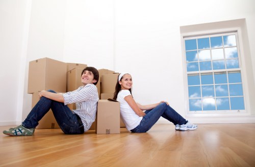 Moving furniture and boxes in Knightsbridge with a local van