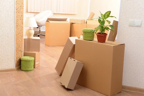 Flexible man and van support for Knightsbridge collections and deliveries