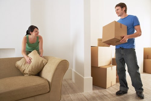 Local moving team handling access challenges in a Knightsbridge street